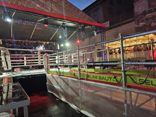 Swiss Kickboxing - Unterstand und Einlauf